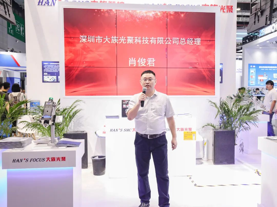 lADPJwY7YYtL_YPNEYDNGkA_6720_4480.jpg 图片